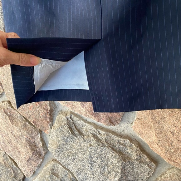 Navy Blue Jacob pinstriped pencil skirt. Made in Canada. - Picture 3 of 4
